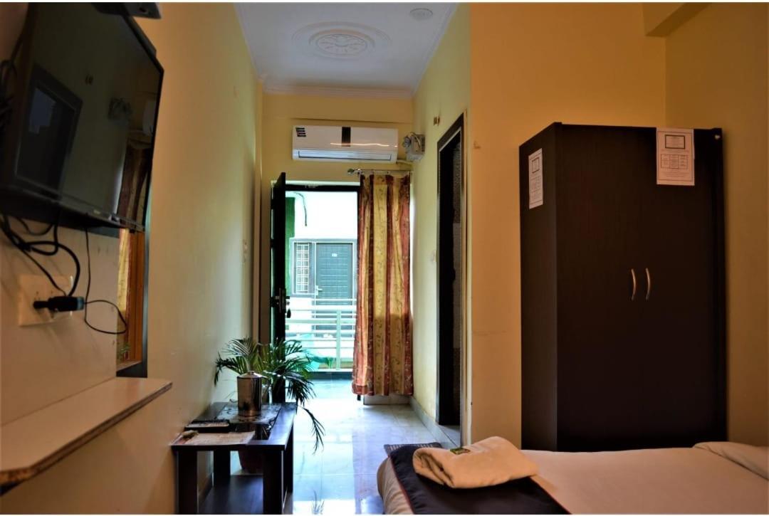 Hotel Atrium Inn Ришикеш Экстерьер фото