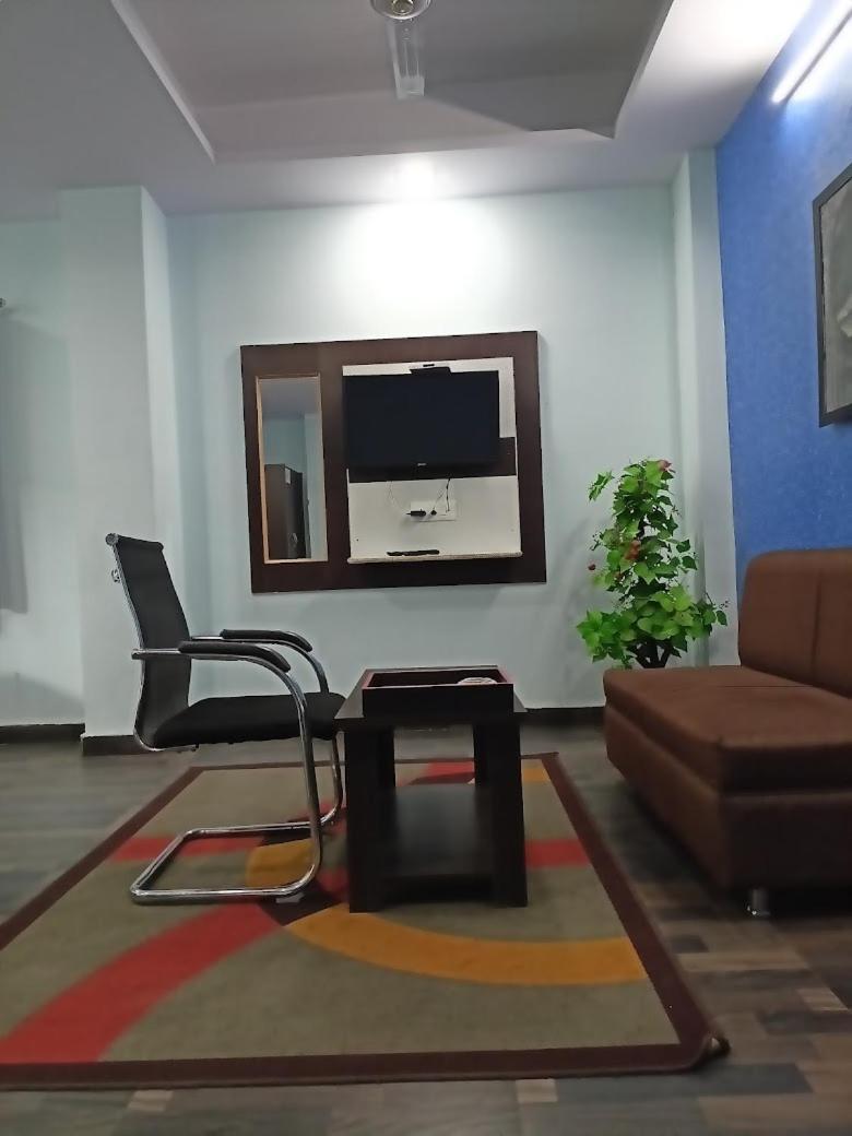 Hotel Atrium Inn Ришикеш Экстерьер фото